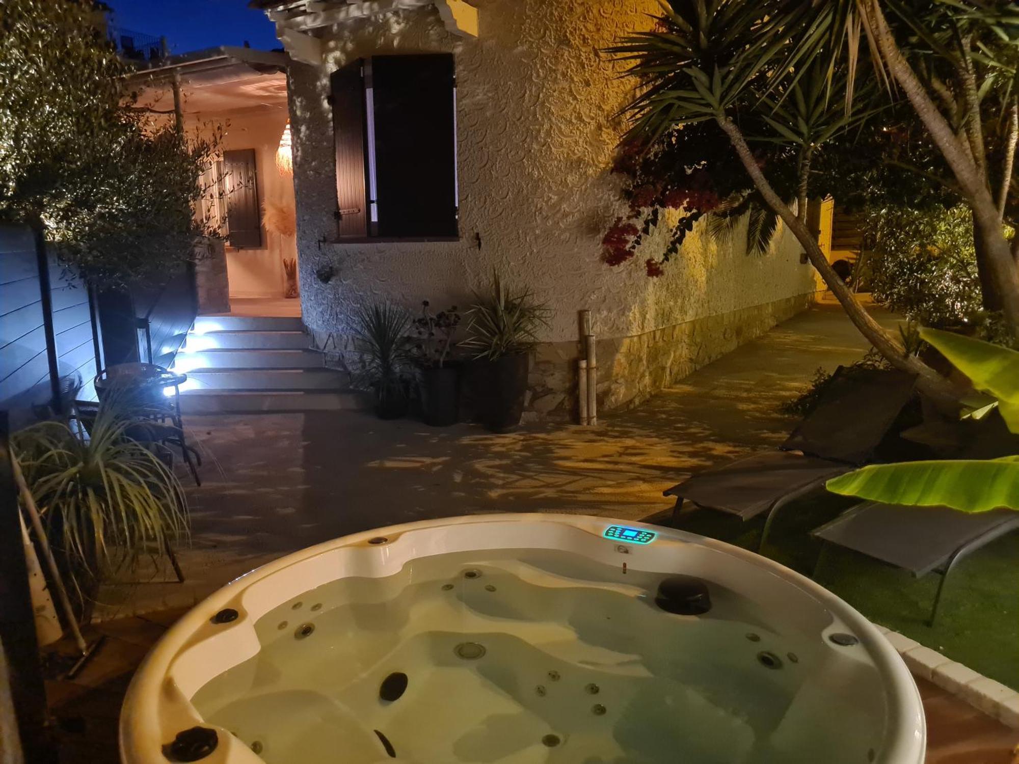 L'Oursinade - Jolie Maison Avec Jacuzzi Et Jardin Bandol Luaran gambar